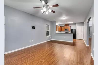 110 N Texas Street, Texas City, TX 77591 - Photo 16