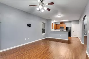 110 N Texas St, Texas City, TX 77591 - Photo 16