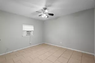 3501 Avenue M, Galveston, TX 77550 - Photo 8