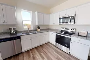 10166 Red Orchid Dr, Houston, TX 77016 - Photo 4
