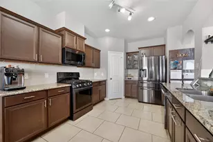 361 Lake Line Dr, Alvin, TX 77511 - Photo 6