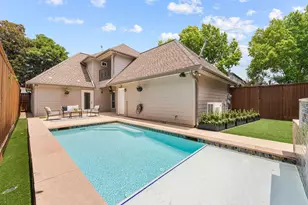 5301 Blossom St, Houston, TX 77007 - Photo 2