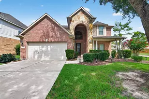9439 Emerald Lakes Dr, Rosharon, TX 77583 - Photo 1