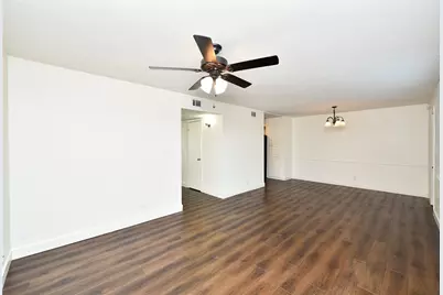 11002 Hammerly Boulevard #57, Houston, TX 77043 - Photo 10