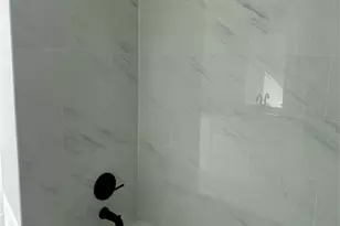 4605 Clover St, Houston, TX 77051 - Photo 8