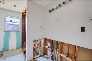 7915 S Braeswood Blvd, Houston, TX 77071 - Photo 26