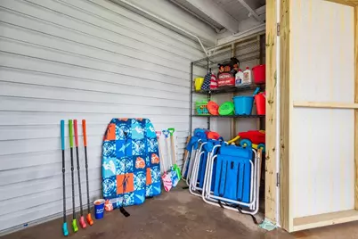 16535 Mansvelt Road, Jamaica Beach, TX 77554 - Photo 14