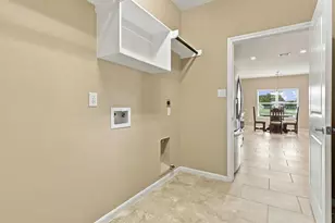 710 Buttercup Ct, Sealy, TX 77474 - Photo 24