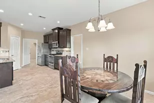 710 Buttercup Ct, Sealy, TX 77474 - Photo 18