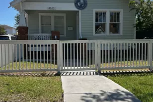 4523 Avenue Q, Galveston, TX 77551 - Photo 2