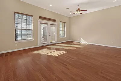 2063 W 14th 1/2 Street, Houston, TX 77008 - Photo 6