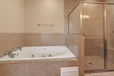 2063 W 14th 1/2 Street, Houston, TX 77008 - Photo 26