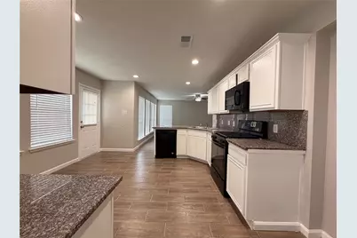 4406 Eaglewood Trail Drive, Fresno, TX 77545 - Photo 14