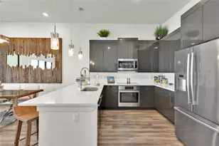 199 Waterpoint Ct, Conroe, TX 77356 - Photo 10