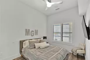 199 Waterpoint Ct, Conroe, TX 77356 - Photo 20