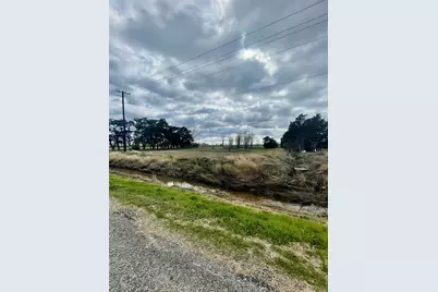 145 8th Street N, Matagorda, TX 77482 - Photo 2