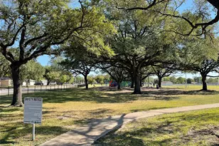 10331 Collingswood Rd, La Porte, TX 77571 - Photo 22