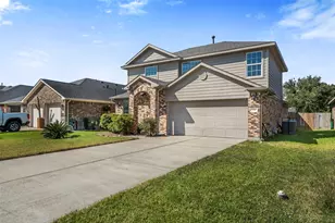 314 Gulf Winds Dr, Bacliff, TX 77518 - Photo 1