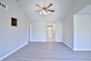 10119 Valley Club Dr, Houston, TX 77078 - Photo 8