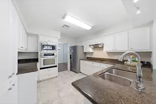 727 Bunker Hill Rd, Houston, TX 77024 - Photo 14