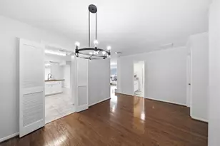 727 Bunker Hill Rd, Houston, TX 77024 - Photo 6