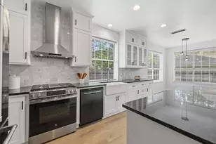 60 W Twinberry Pl, The Woodlands, TX 77381 - Photo 12