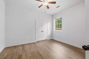 60 W Twinberry Pl, The Woodlands, TX 77381 - Photo 18