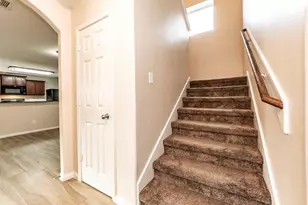 9434 Emerald Green Dr, Rosharon, TX 77583 - Photo 8