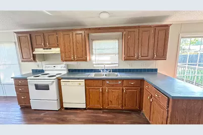 16487 Brittany Way, Conroe, TX 77306 - Photo 10
