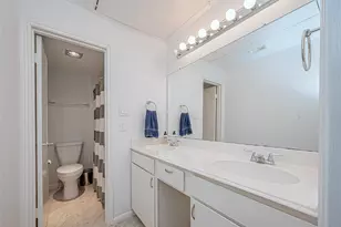 2100 Tanglewilde St, Houston, TX 77063 - Photo 26