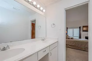 2100 Tanglewilde St, Houston, TX 77063 - Photo 28