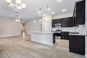 221 Inwood Dr, West Columbia, TX 77486 - Photo 4