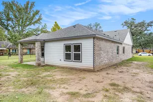 221 Inwood Dr, West Columbia, TX 77486 - Photo 22