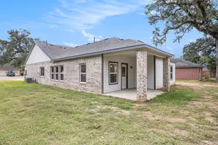 221 Inwood Dr, West Columbia, TX 77486 - Photo 22
