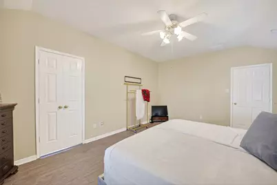 7919 Pelican Lane, Baytown, TX 77523 - Photo 34