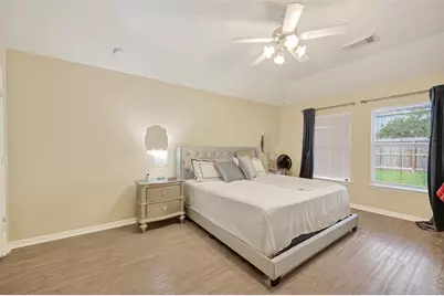 7919 Pelican Lane, Baytown, TX 77523 - Photo 32