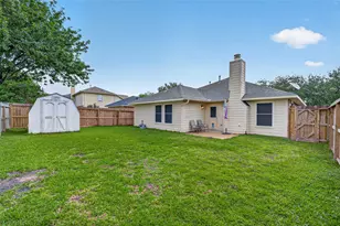7919 Pelican Ln, Baytown, TX 77523 - Photo 42