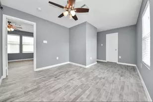 109 N Eastwood St, Houston, TX 77011 - Photo 4