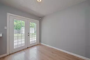 206 Beaver Bend Rd, Houston, TX 77037 - Photo 16