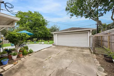 5759 Firenza Drive, Houston, TX 77035 - Photo 18