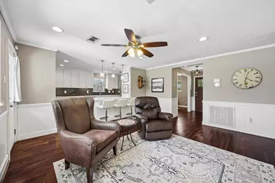 5759 Firenza Drive, Houston, TX 77035 - Photo 4