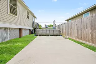 5323 Menard Ave, Galveston, TX 77551 - Photo 22