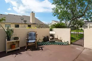 102 Sugar Creek Dr, Rockport, TX 78382 - Photo 6