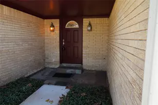 2015 Sierra St, Kemah, TX 77565 - Photo 4