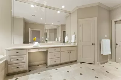 4 Waterway Court, The Woodlands, TX 77380 - Photo 20