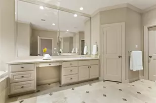 4 Waterway Ct, The Woodlands, TX 77380 - Photo 20