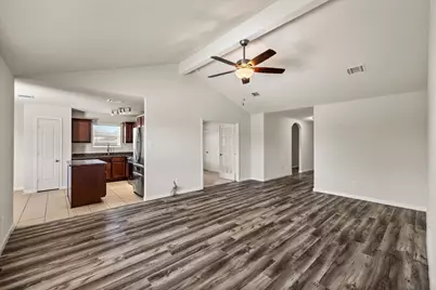 422 Hawks View Drive, La Marque, TX 77568 - Photo 10