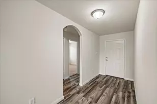 422 Hawks View Dr, La Marque, TX 77568 - Photo 6