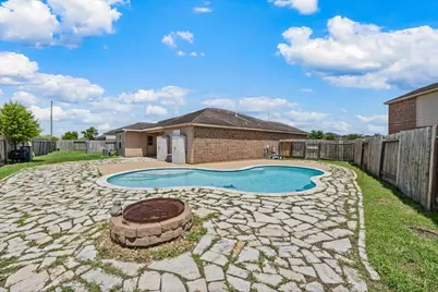 422 Hawks View Drive, La Marque, TX 77568 - Photo 32