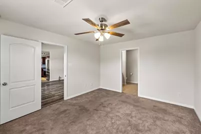 422 Hawks View Drive, La Marque, TX 77568 - Photo 16